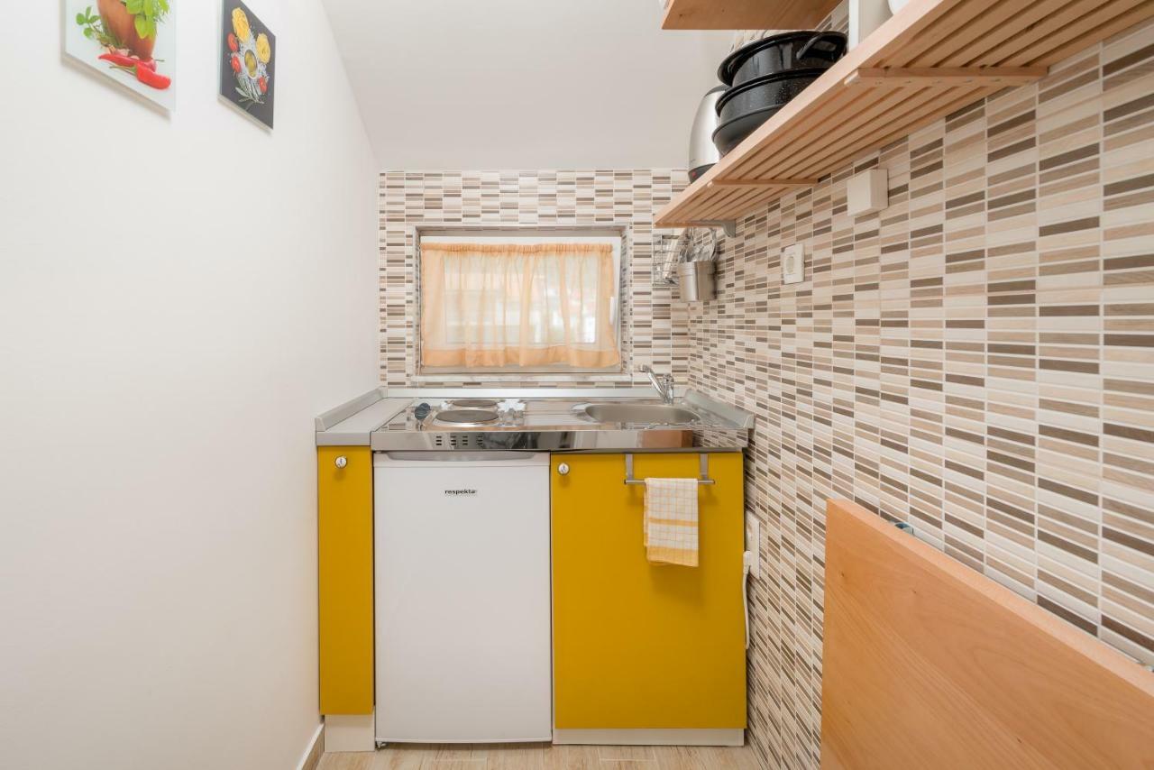 Apartments Kapo Kaštela Εξωτερικό φωτογραφία
